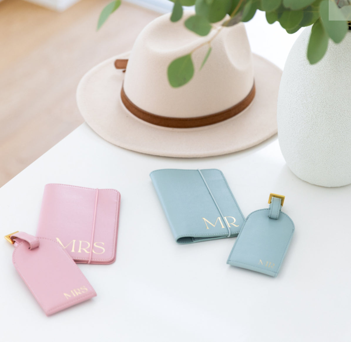 Wedding Mr & Mrs Luggage Tag Set