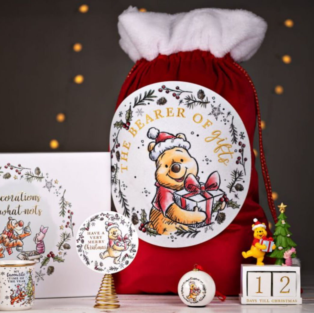 🎄 Disney - Winnie the Pooh Christmas: Sack The Bearer Of Gifts