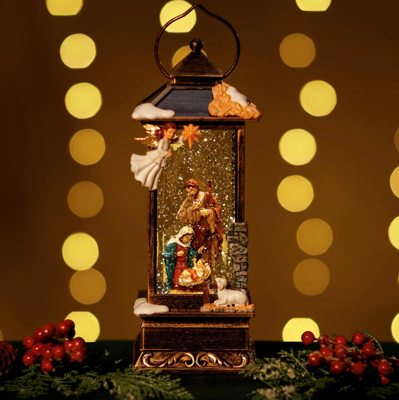 🎄 Snowing Angle Malta Lantern w/ Holy Family