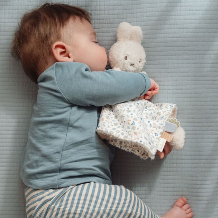 MIFFY Cuddly Blanket - 2 pattern available