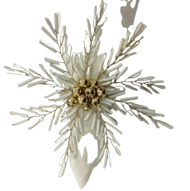 🎄 10cm Pretty (White & Gold) Beaded Flower Napkin Ring