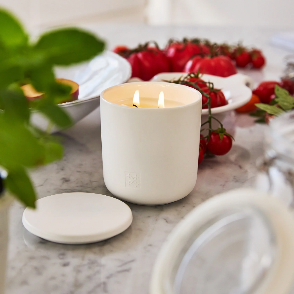 Amber & Sandalwood 300g Soy Candle